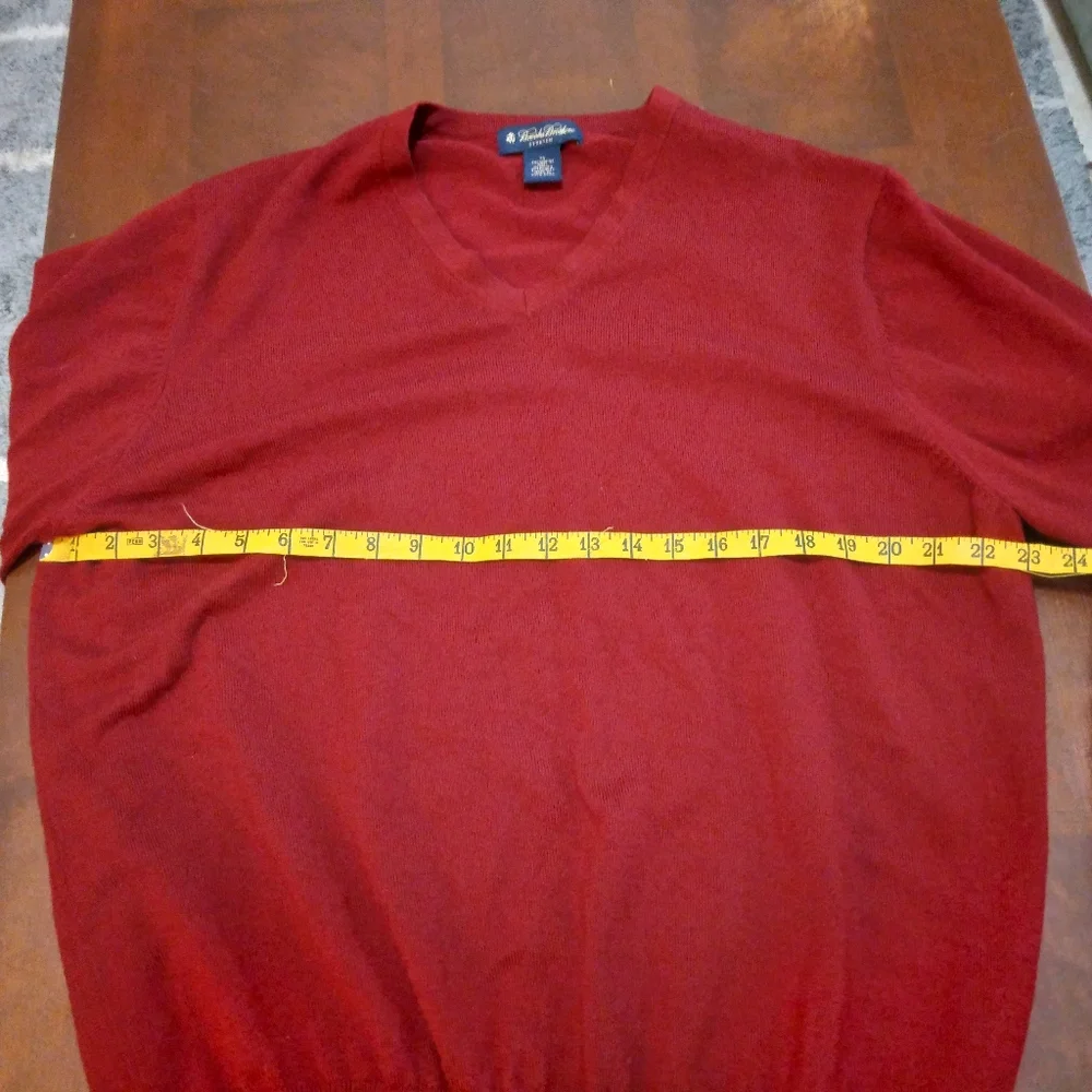 Brooks Brothers Size XL Merino Wool Stretch V-Neck Sweater Red - Picture 4 of 5